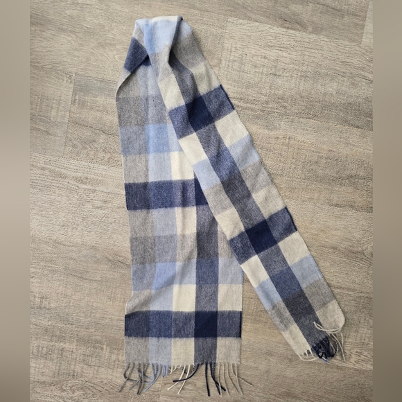 Cute Blue Checkered Plaid Scarf - Picture 3 of 3